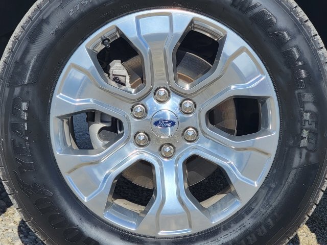 Certified 2023 Ford F150 Platinum w/ Equipment Group 701A High AWD/4WD image 17