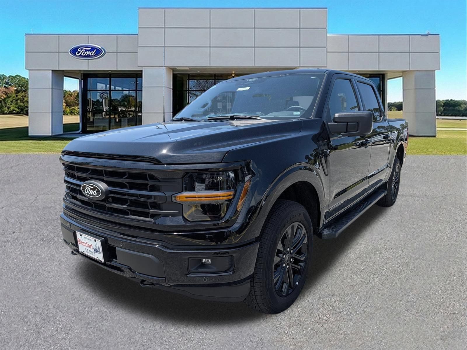Certified 2025 Ford F150 XLT w/ Equipment Group 302A MID AWD/4WD image 4