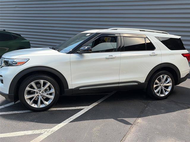 Certified 2023 Ford Explorer Platinum w/ Technology Package AWD/4WD image 2