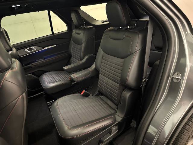 Certified 2025 Ford Explorer ST-Line w/ Premium Package image 33