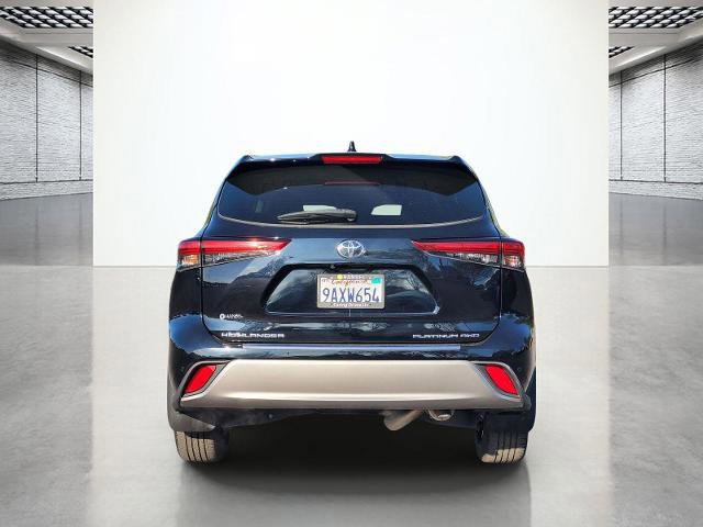 Used 2022 Toyota Highlander Platinum image 5