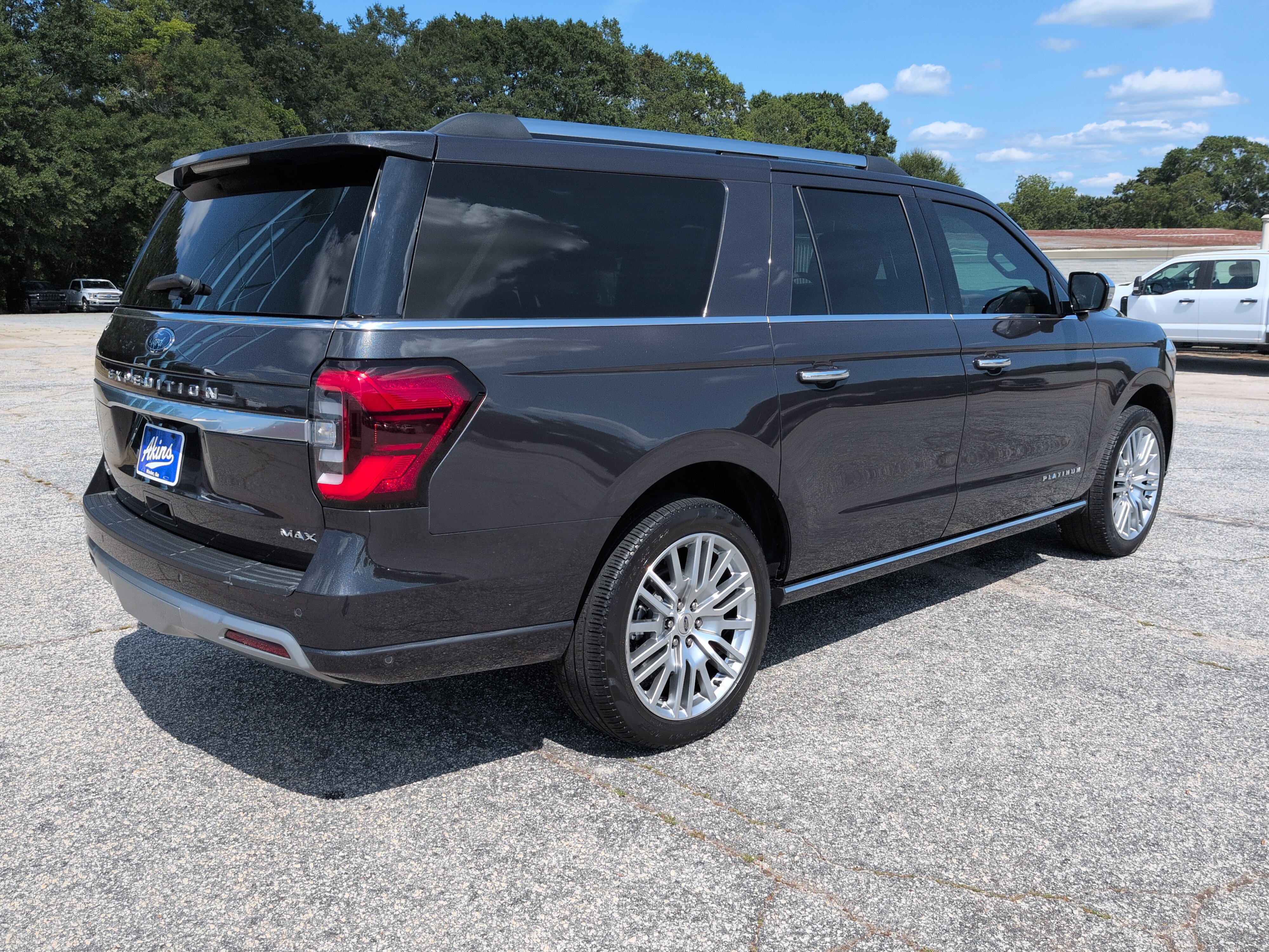 Certified 2024 Ford Expedition Max Platinum AWD/4WD image 3
