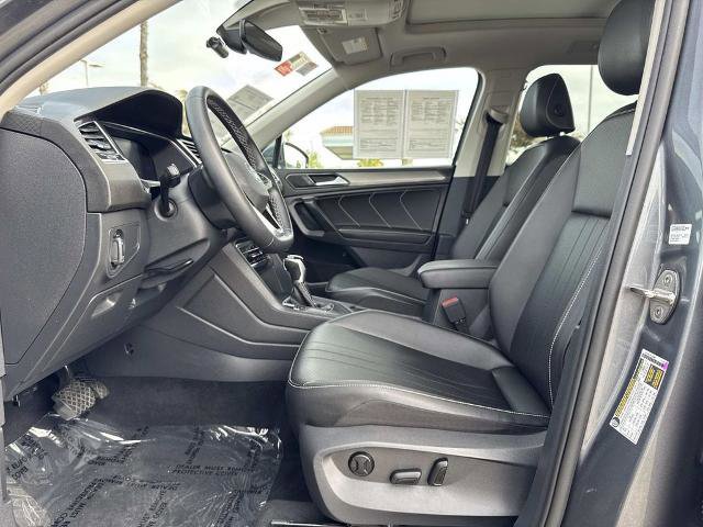 Used 2023 Volkswagen Tiguan SE w/ Panoramic Sunroof Package image 20