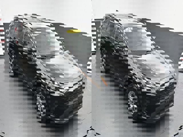 Used 2023 Toyota RAV4 XLE AWD/4WD image 27