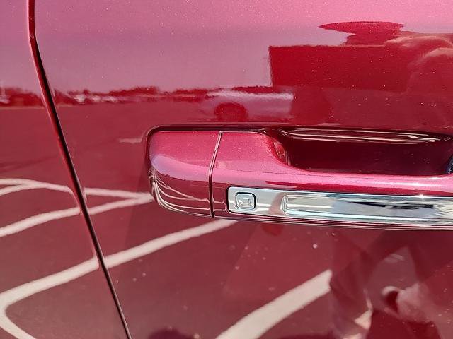 Used 2019 RAM 1500 Laramie AWD/4WD image 5