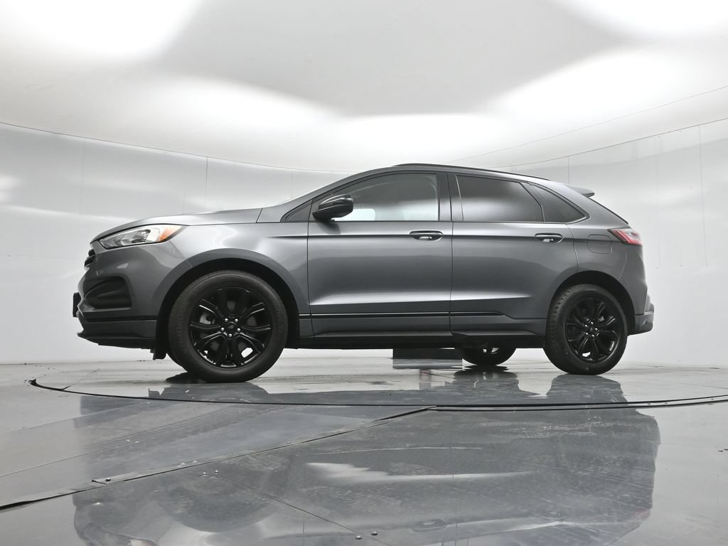 Certified 2023 Ford Edge SE w/ Black Appearance Package AWD/4WD image 8