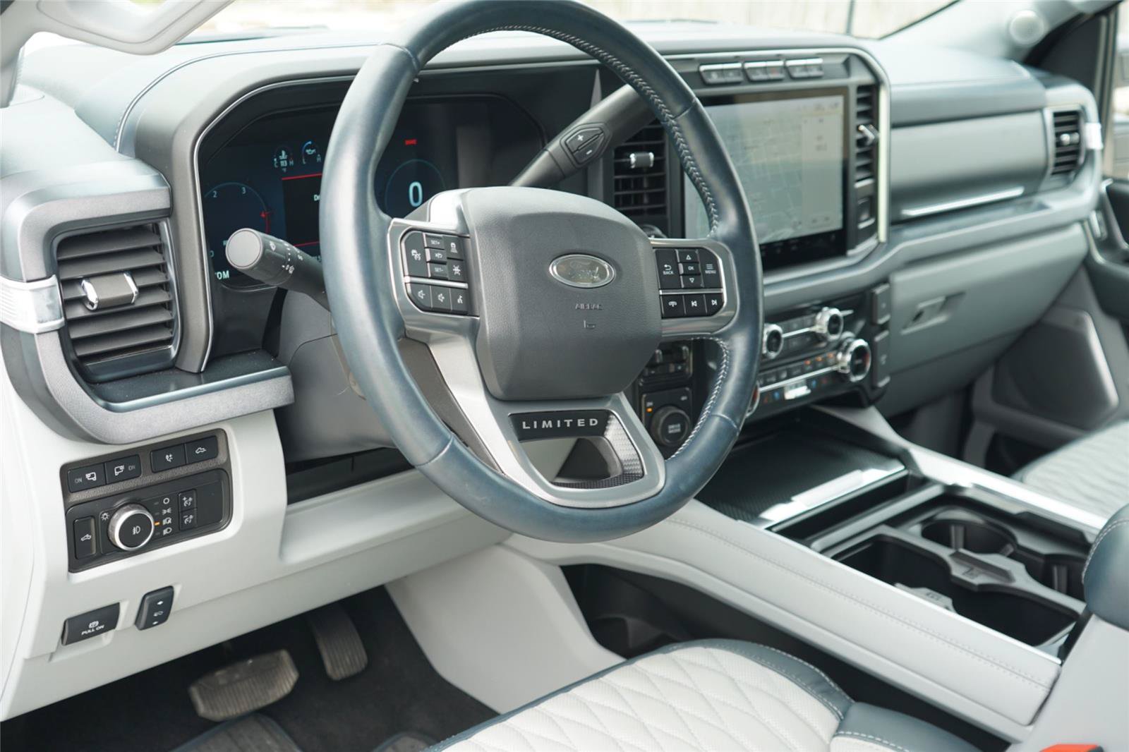 Certified 2024 Ford F450 Limited w/ FX4 Off-Road Package AWD/4WD image 9