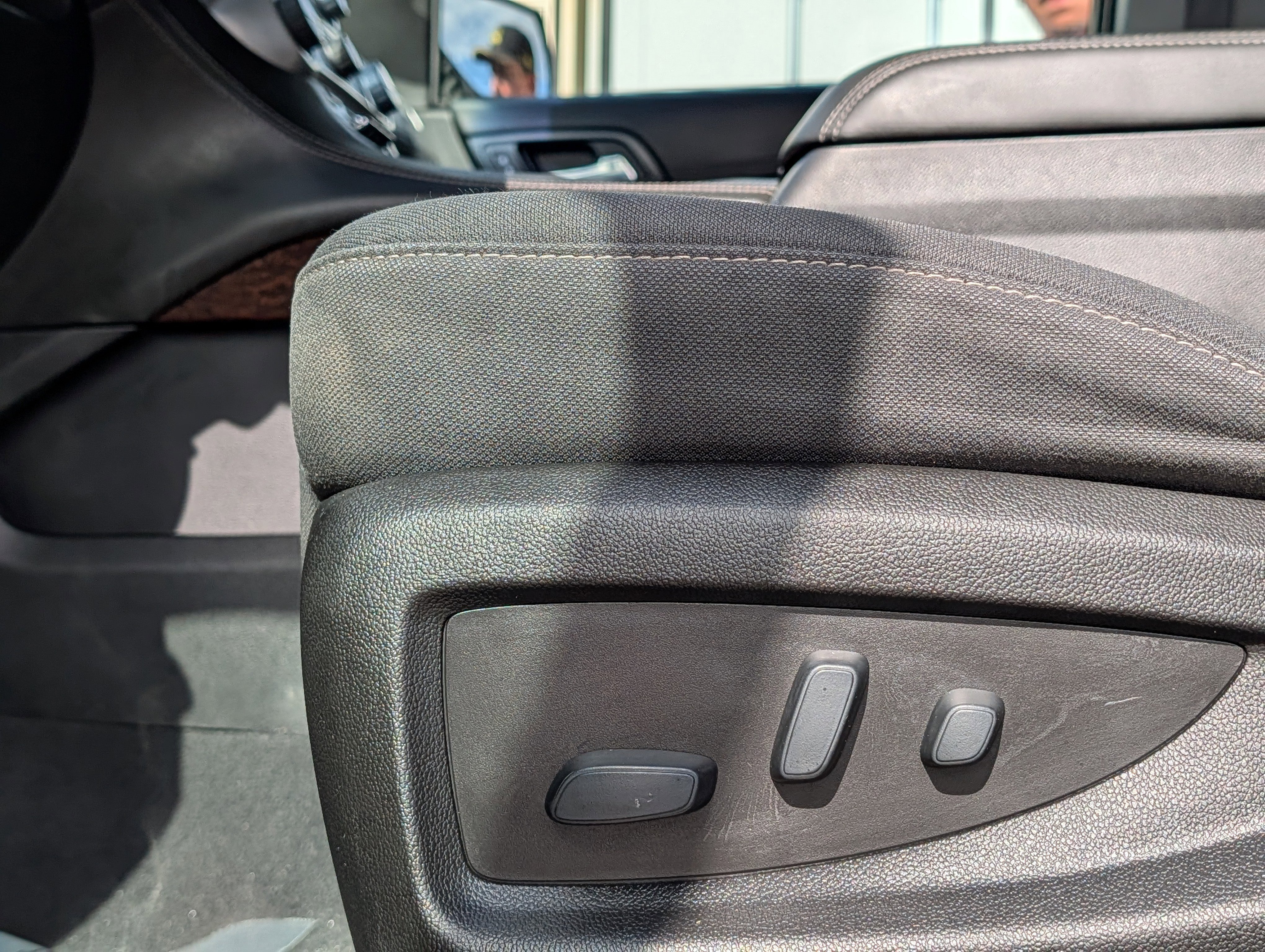 Used 2019 GMC Yukon SLE w/ SLE Value Package RWD image 24