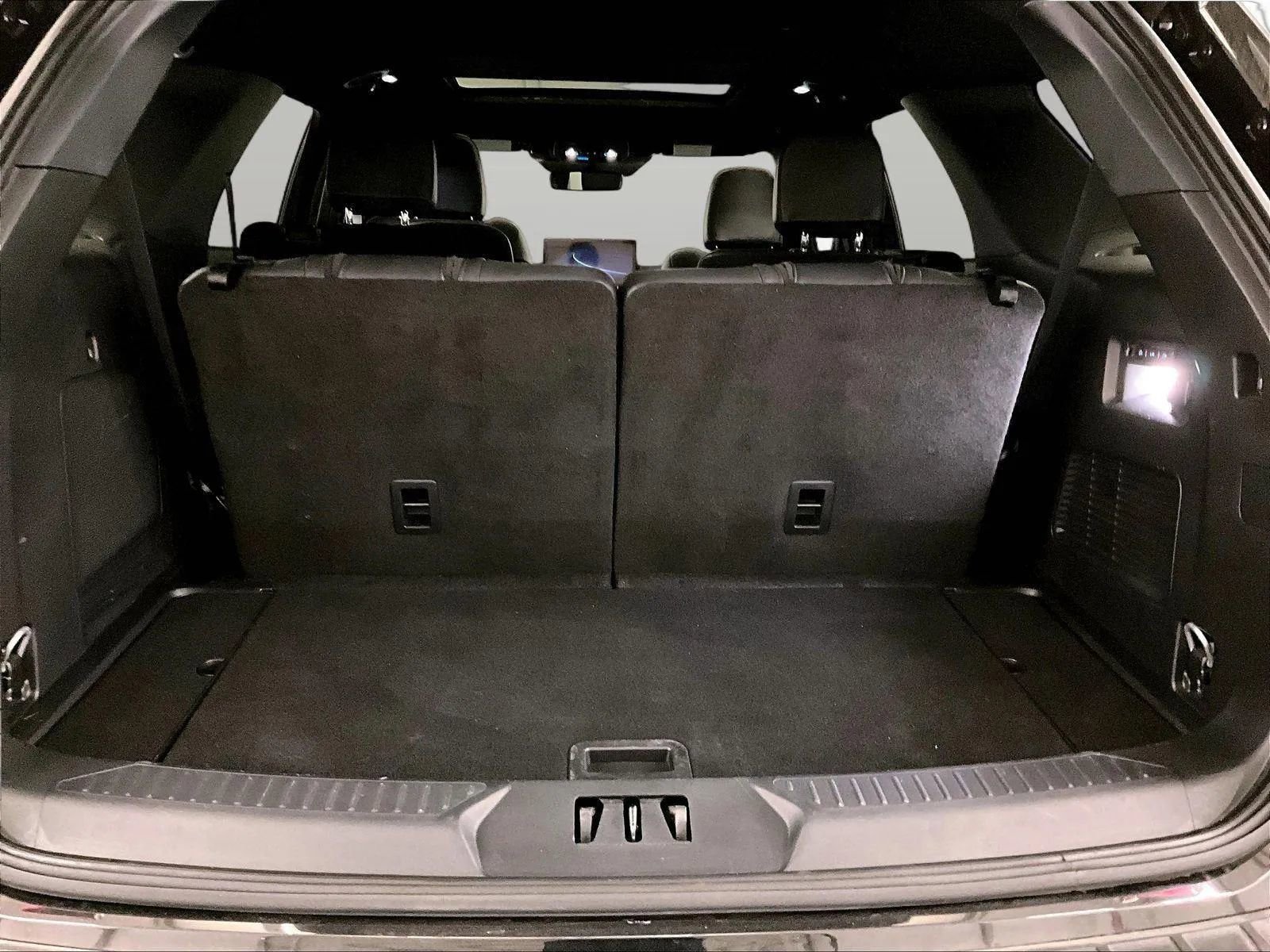 Certified 2025 Ford Explorer ST AWD/4WD image 35