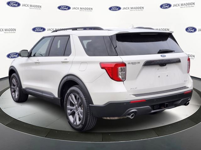 Certified 2022 Ford Explorer XLT w/ Equipment Group 202A image 5
