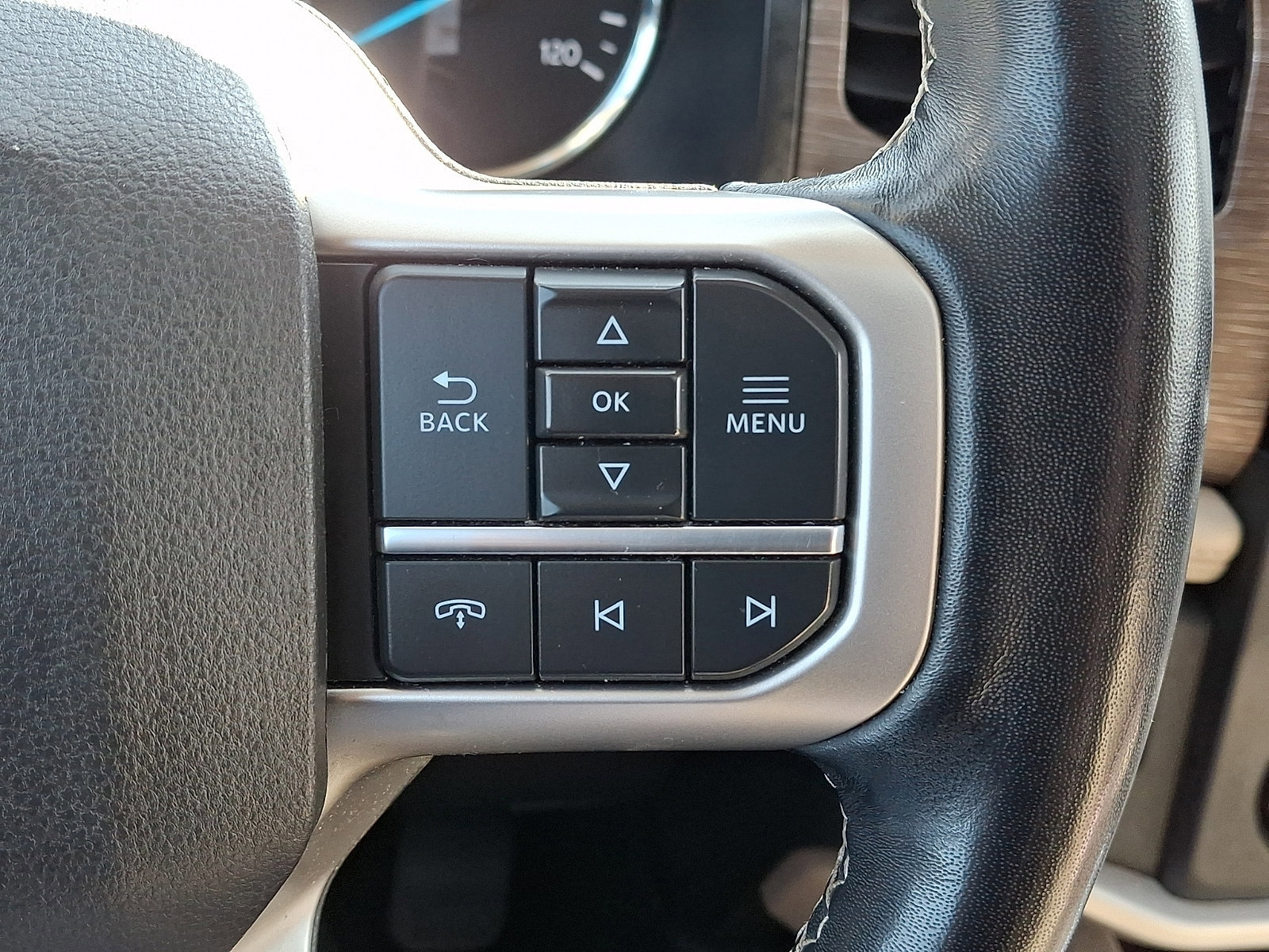 Certified 2023 Ford Expedition Limited image 30