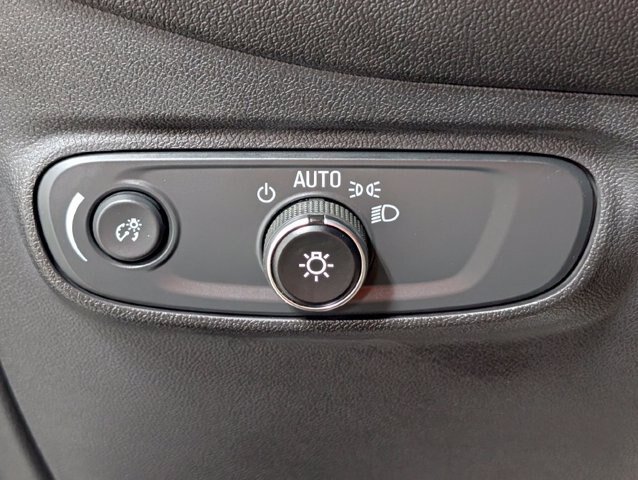 Used 2024 Chevrolet Equinox RS w/ RS Leather Package FWD image 10