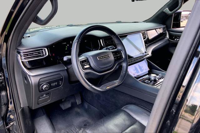 Used 2022 Jeep Grand Wagoneer Series II AWD/4WD image 18