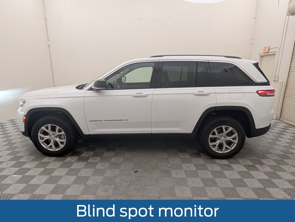 Used 2022 Jeep Grand Cherokee Limited AWD/4WD image 11