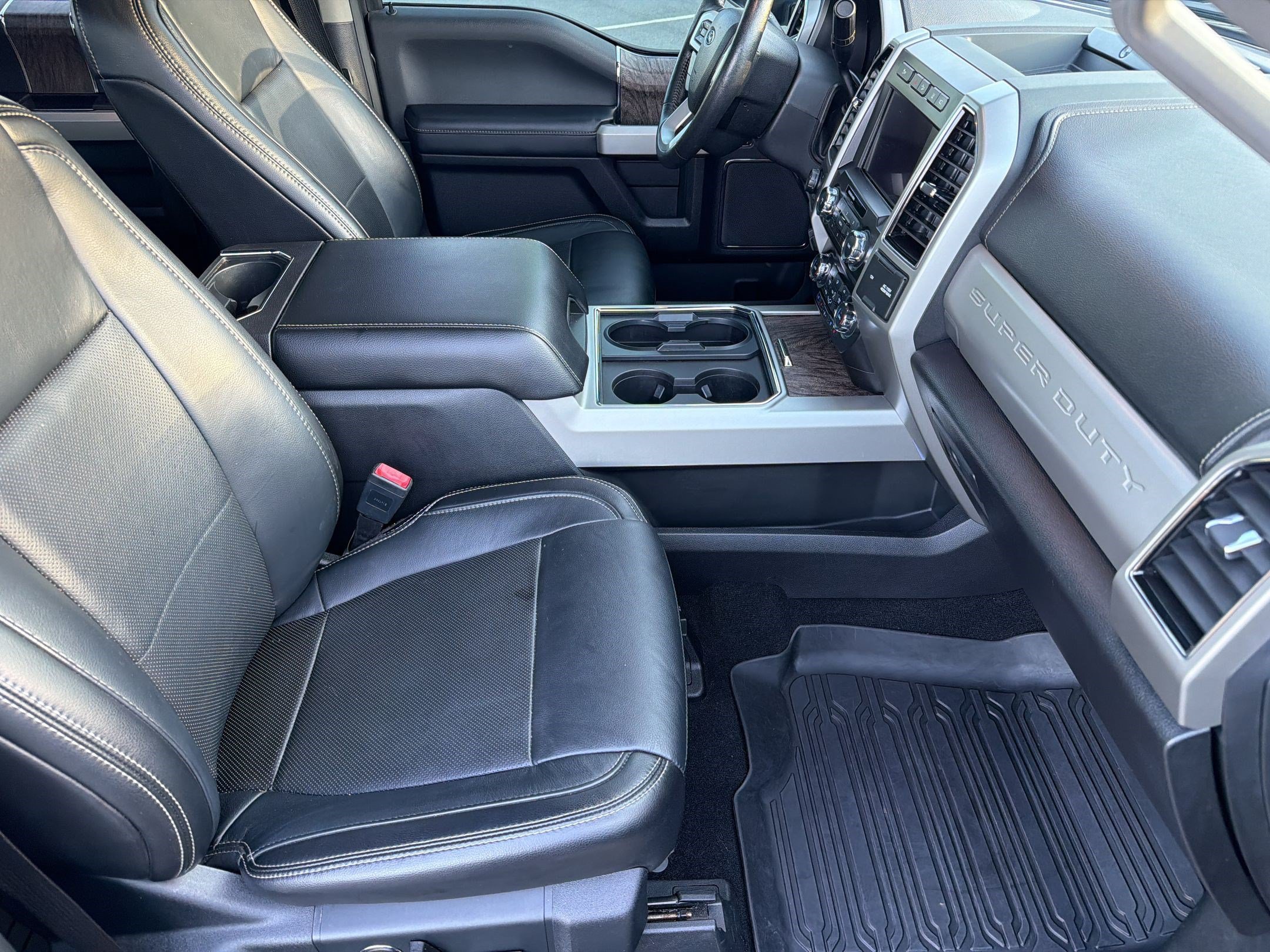Certified 2019 Ford F250 Lariat w/ Lariat Ultimate Package AWD/4WD image 25