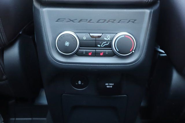 Certified 2025 Ford Explorer Platinum w/ LUX Leather Package AWD/4WD image 20