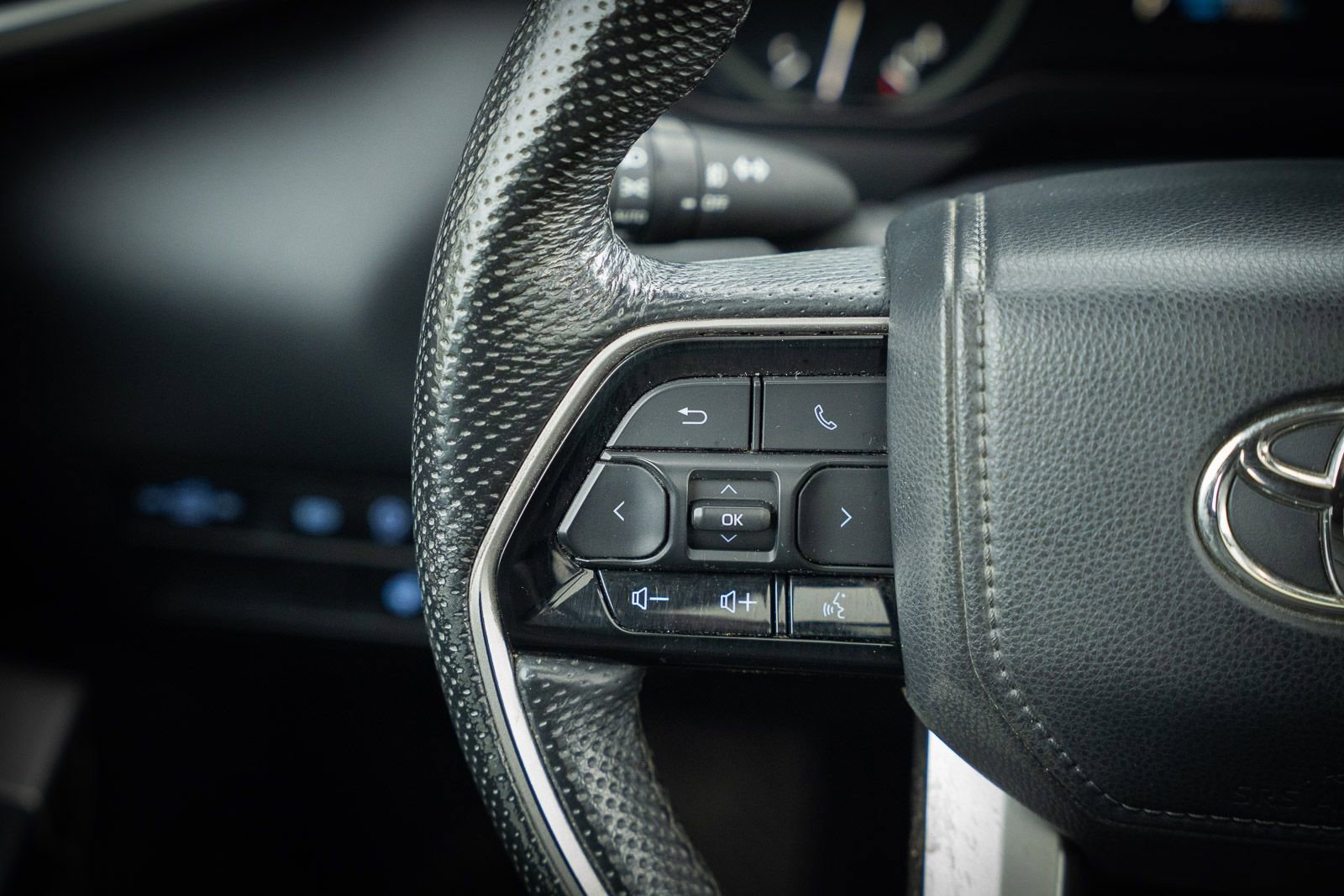 Used 2022 Toyota Tundra Limited w/ TRD Off-Road Package AWD/4WD image 41