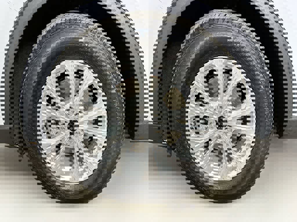 Certified 2025 Ford Escape Active w/ Tech Pack #1 image 11