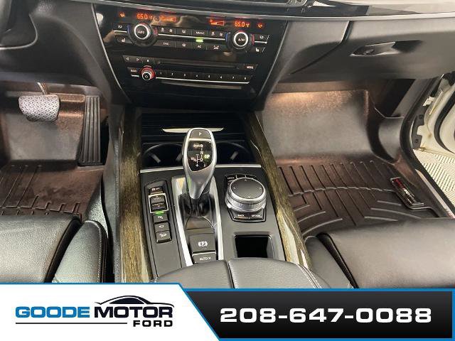 Used 2018 BMW X5 xDrive50i AWD/4WD image 17