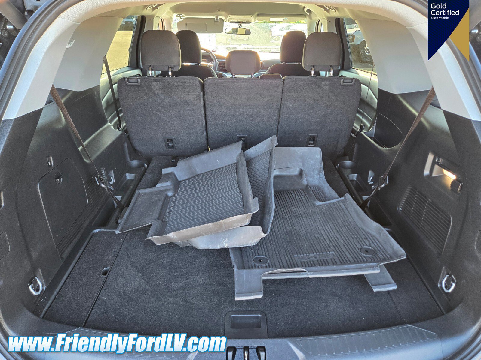 Certified 2024 Ford Explorer XLT RWD image 11