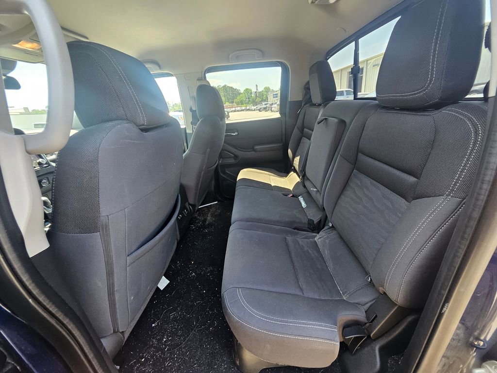 Used 2022 Nissan Frontier SV RWD image 13