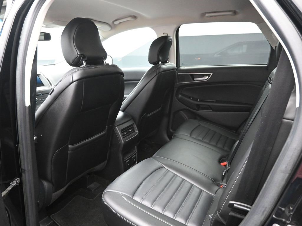Certified 2017 Ford Edge SEL w/ Equipment Group 201A image 27