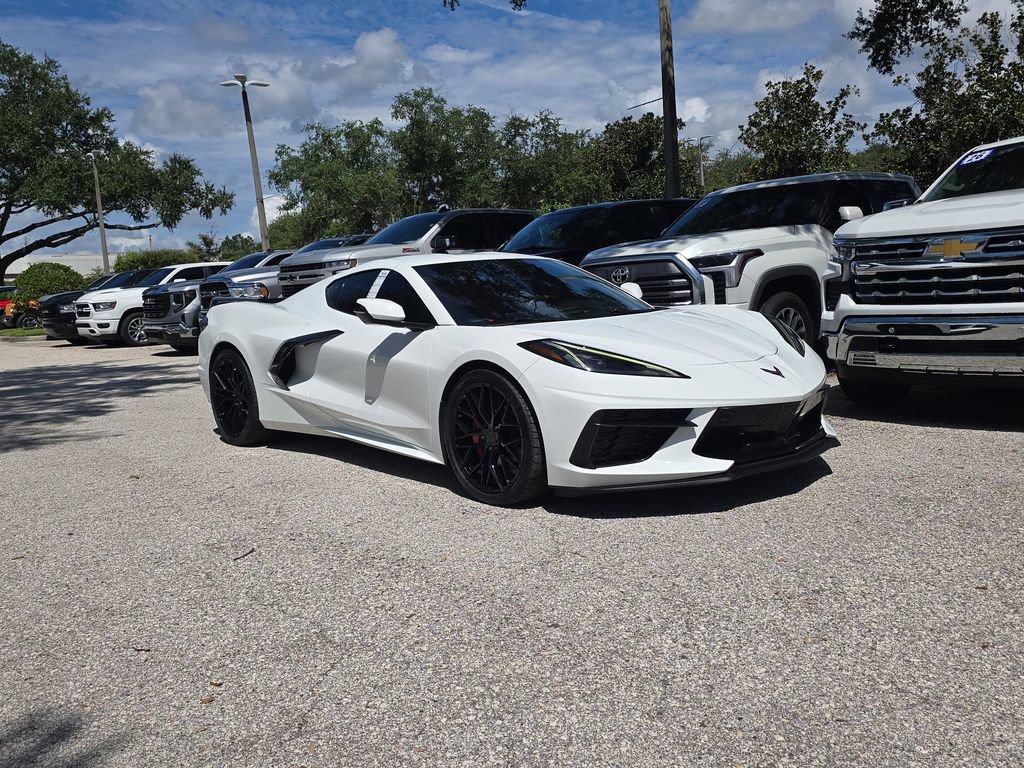 Used 2021 Chevrolet Corvette Stingray Preferred Cpe w/ Engine Appearance Package RWD image 2