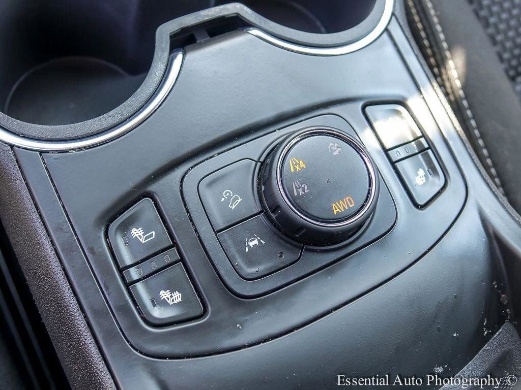 Used 2024 GMC Terrain SLE w/ Driver Convenience Package AWD/4WD image 18