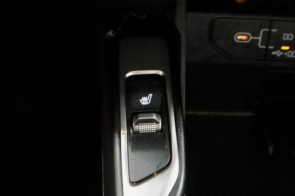 Used 2025 Kia Sorento S w/ Panoramic Sunroof Package image 12