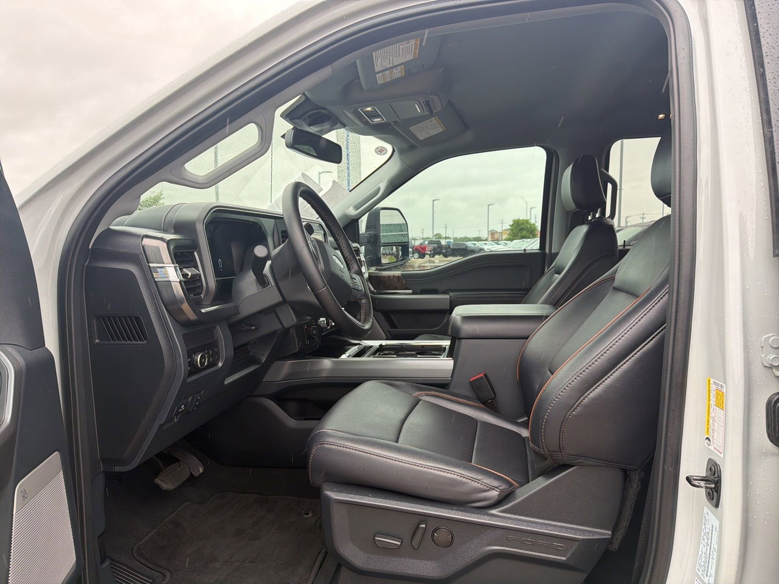 Certified 2025 Ford F250 Lariat w/ FX4 Off-Road Package image 13