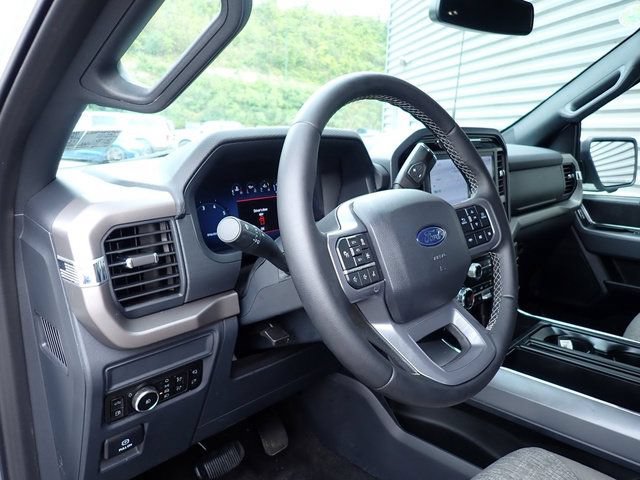 Certified 2025 Ford F150 XLT w/ Equipment Group 302A MID AWD/4WD image 17