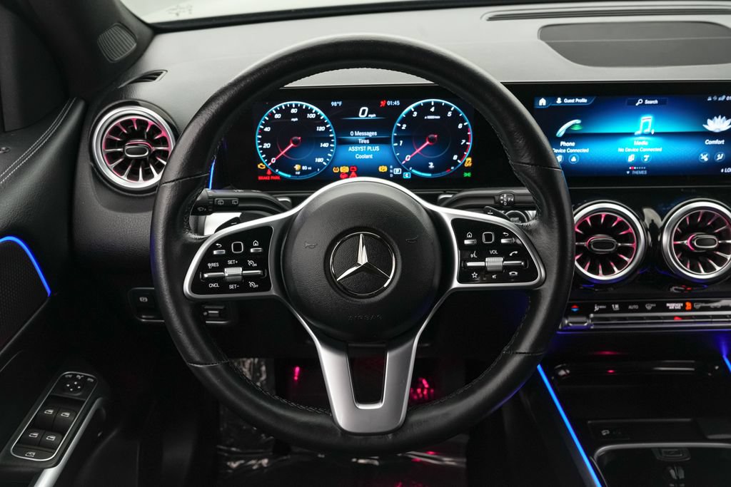 Used 2022 Mercedes-Benz GLB 250 w/ Premium Package Lite image 16