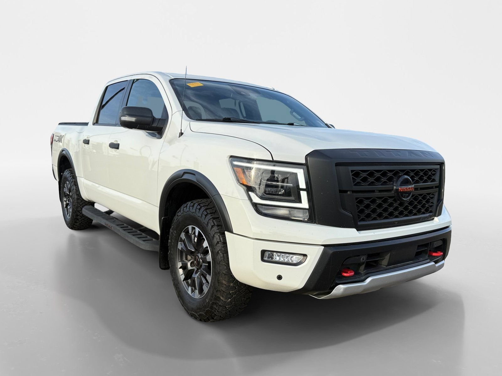 Used 2021 Nissan Titan PRO-4X w/ Pro-4x Convenience Package AWD/4WD image 9