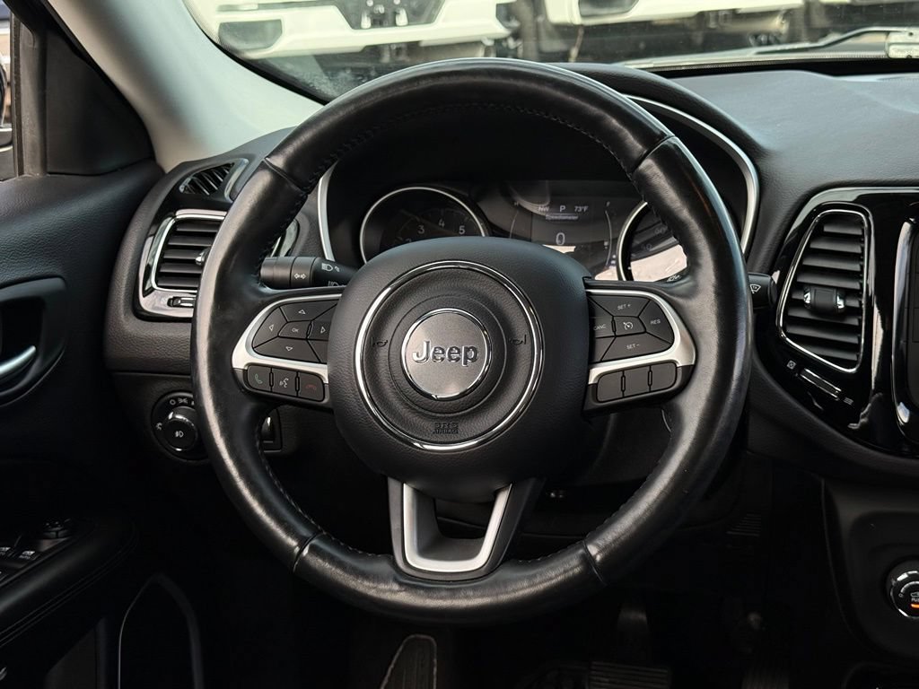 Used 2018 Jeep Compass Latitude AWD/4WD image 6