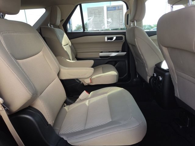 Certified 2022 Ford Explorer XLT RWD image 19