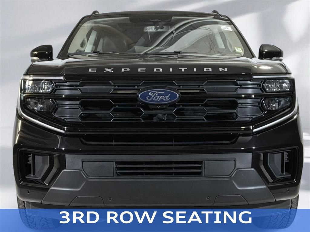 Certified 2025 Ford Expedition Active AWD/4WD image 23