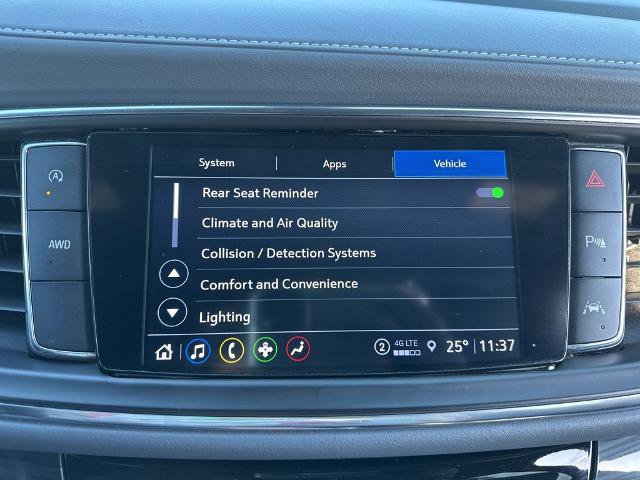 Used 2022 Buick Enclave Essence image 33