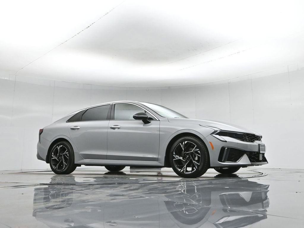 Used 2025 Kia K5 GT-Line w/ GT-Line Premium Package image 2