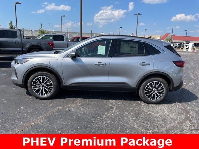 Certified 2024 Ford Escape SE w/ PHEV Premium Package image 6