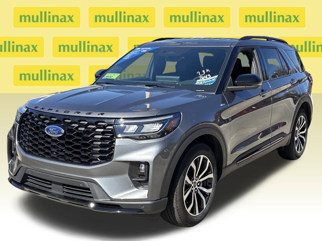 Certified 2025 Ford Explorer ST-Line w/ Premium Package image 6