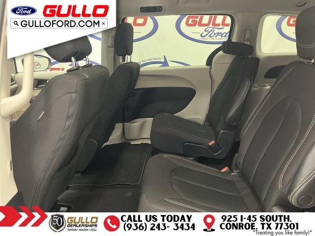 Used 2023 Chrysler Voyager LX FWD image 15