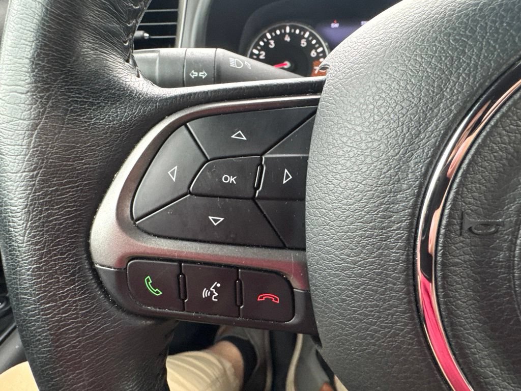 Used 2020 Jeep Renegade Altitude AWD/4WD image 18