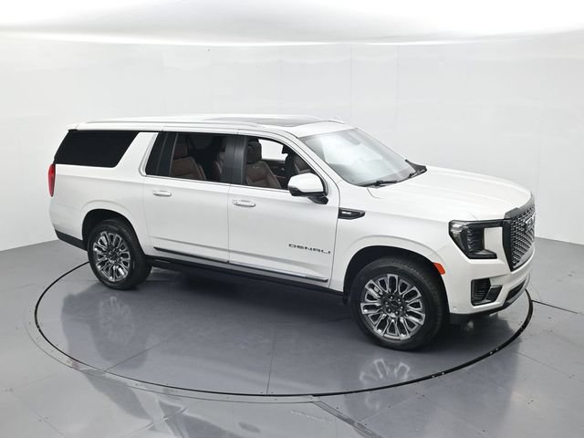 Used 2023 GMC Yukon XL Denali Ultimate AWD/4WD image 49