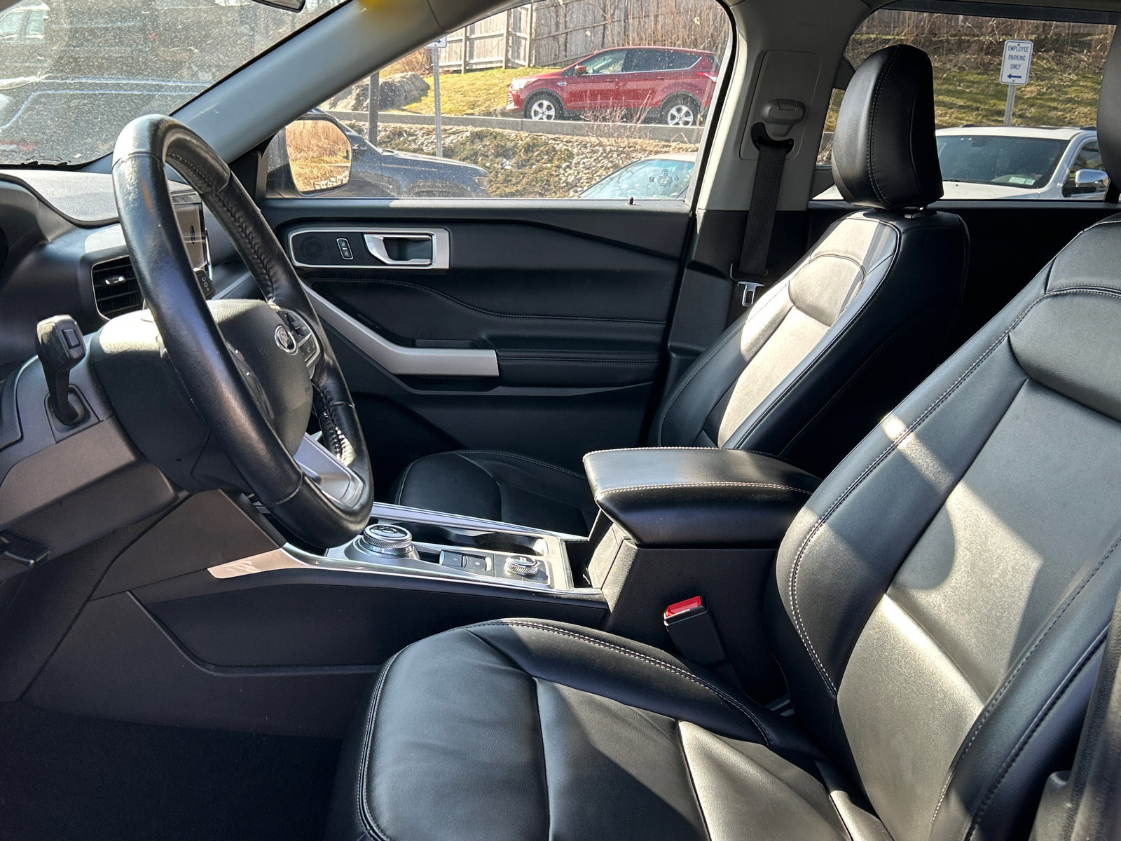 Certified 2023 Ford Explorer XLT w/ Equipment Group 202A image 10