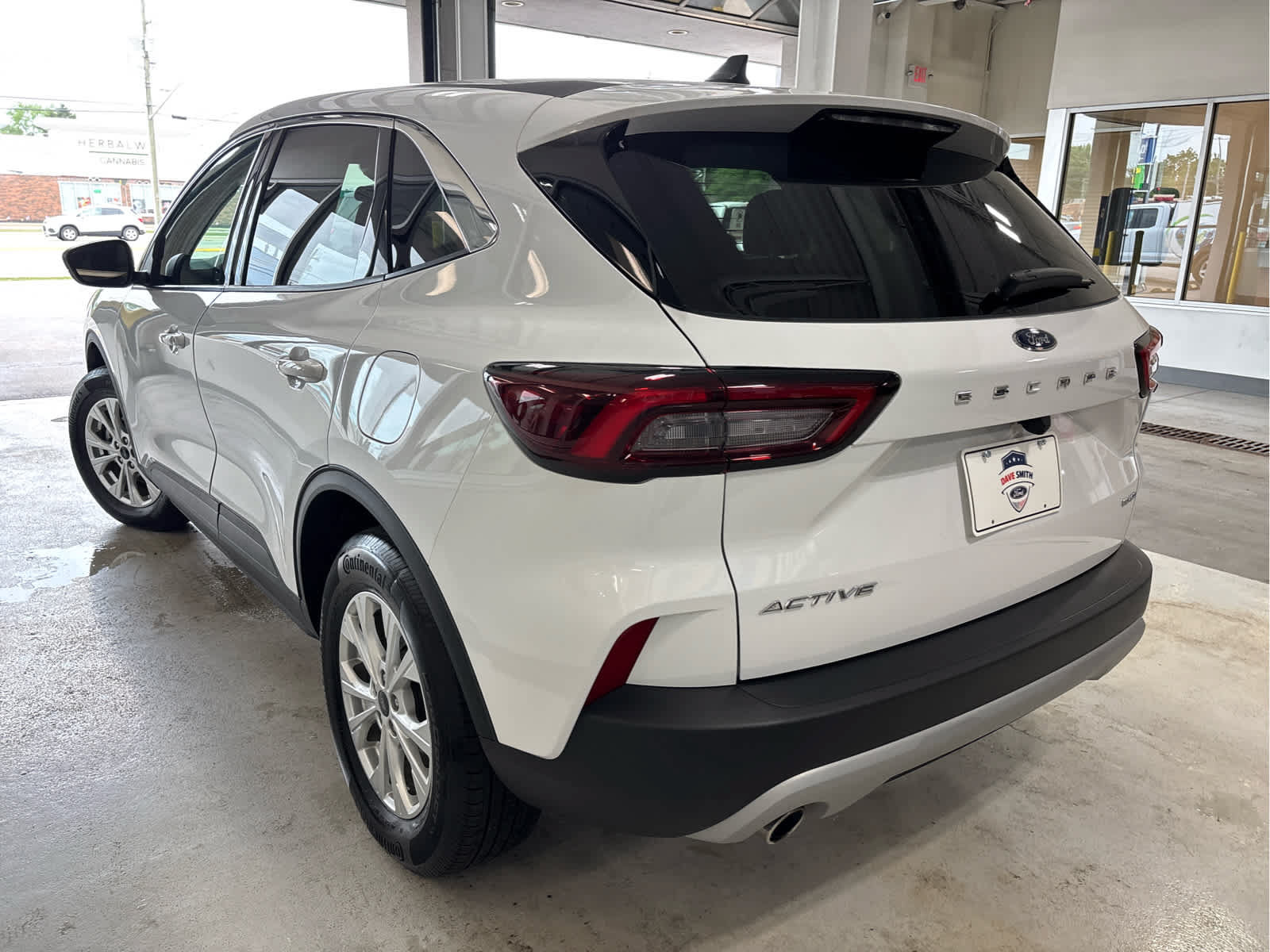Certified 2024 Ford Escape Active AWD/4WD image 5