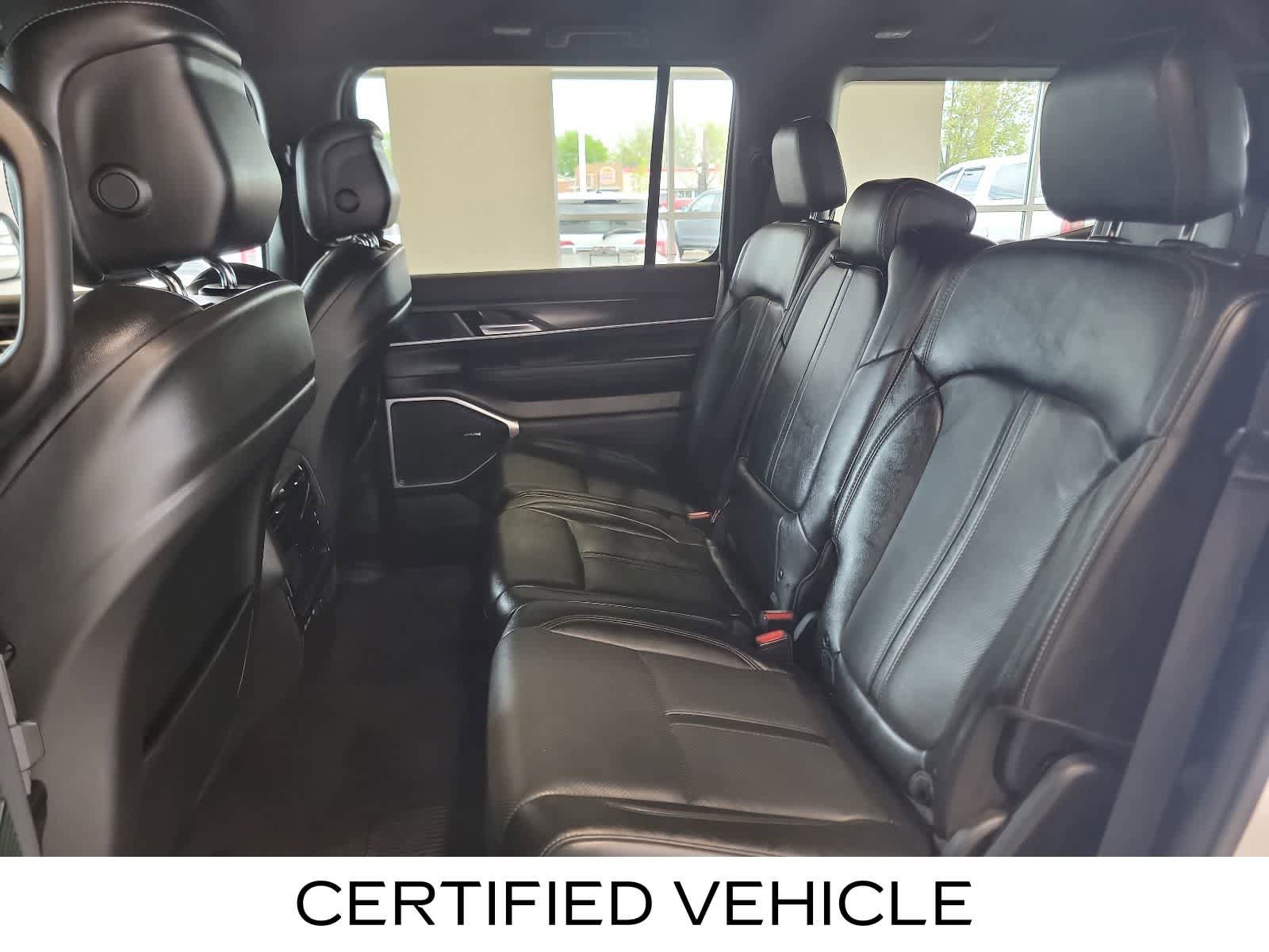 Used 2023 Jeep Wagoneer Series II AWD/4WD image 33