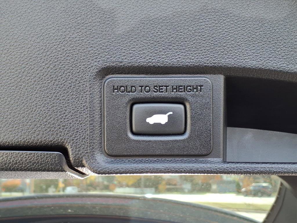 Used 2024 Acura RDX SH-AWD w/ Technology Package image 11