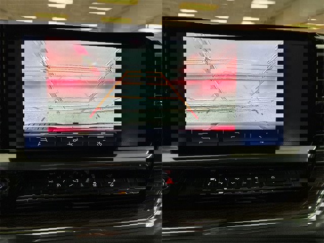 Used 2023 Chevrolet Silverado 1500 LT Trail Boss w/ Convenience Package II image 9