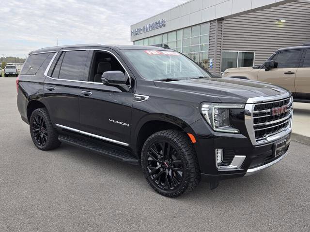 Used 2021 GMC Yukon SLT w/ SLT Premium Package image 3