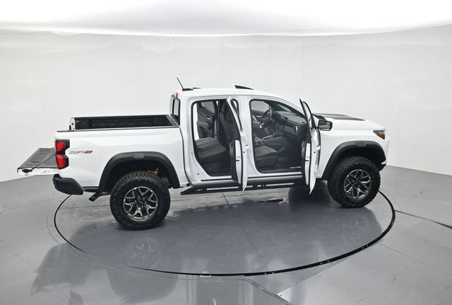 Used 2026 Chevrolet Colorado ZR2 AWD/4WD image 47